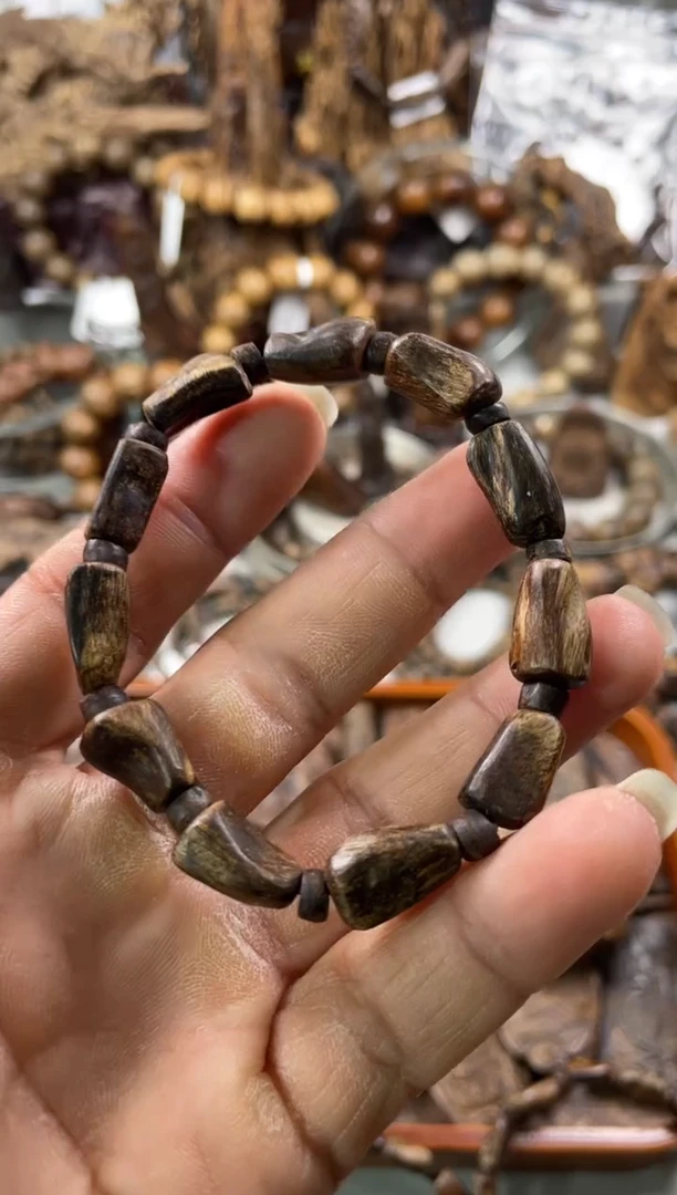 沉香沉香碎屑8.3克沉水 达拉干  沉香