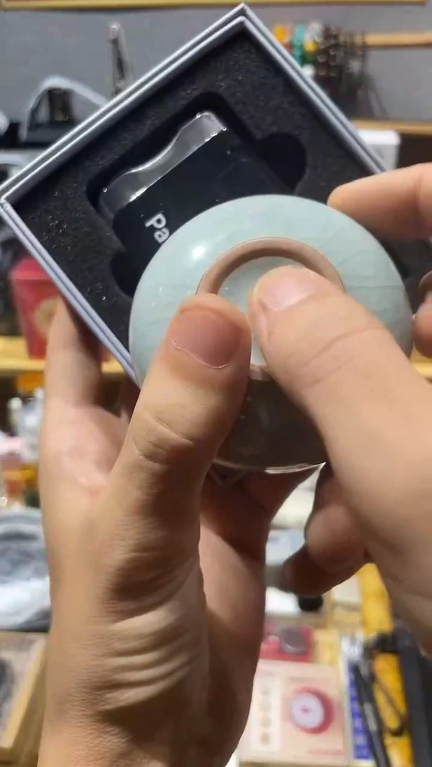 瓷片闪购商品 如图所示