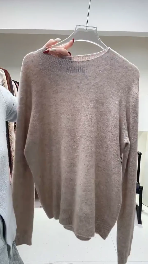 燕麦色金豆繁星系列圆领羊毛衫