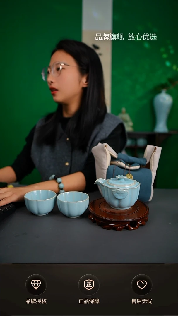 【闪购商品】一级天青新品手抓壶