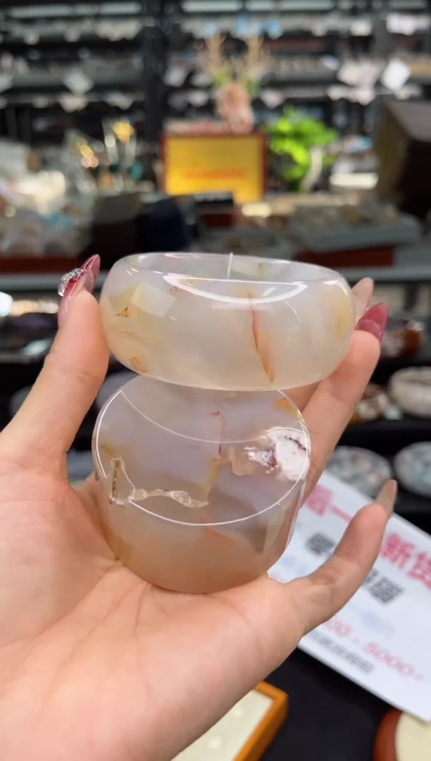 【闪购商品】石英质玉手镯未镶嵌58圈口（赠品镯心）351049