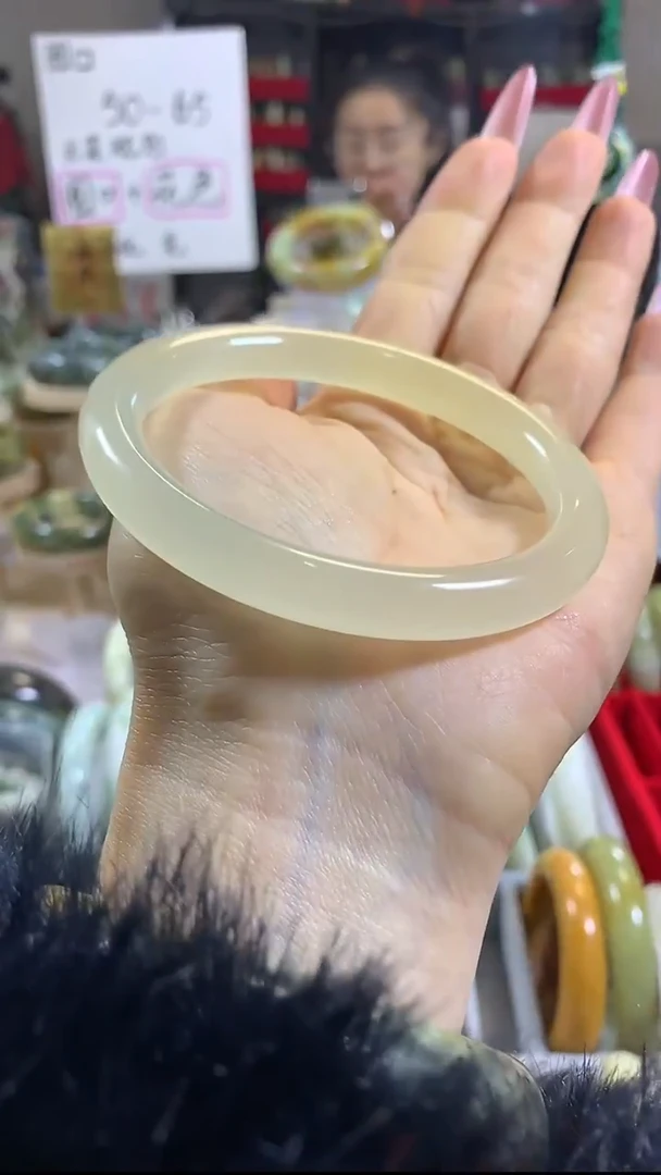 未镶嵌手镯蓝田玉（蛇纹石化大理石玉）9 61+ 包容