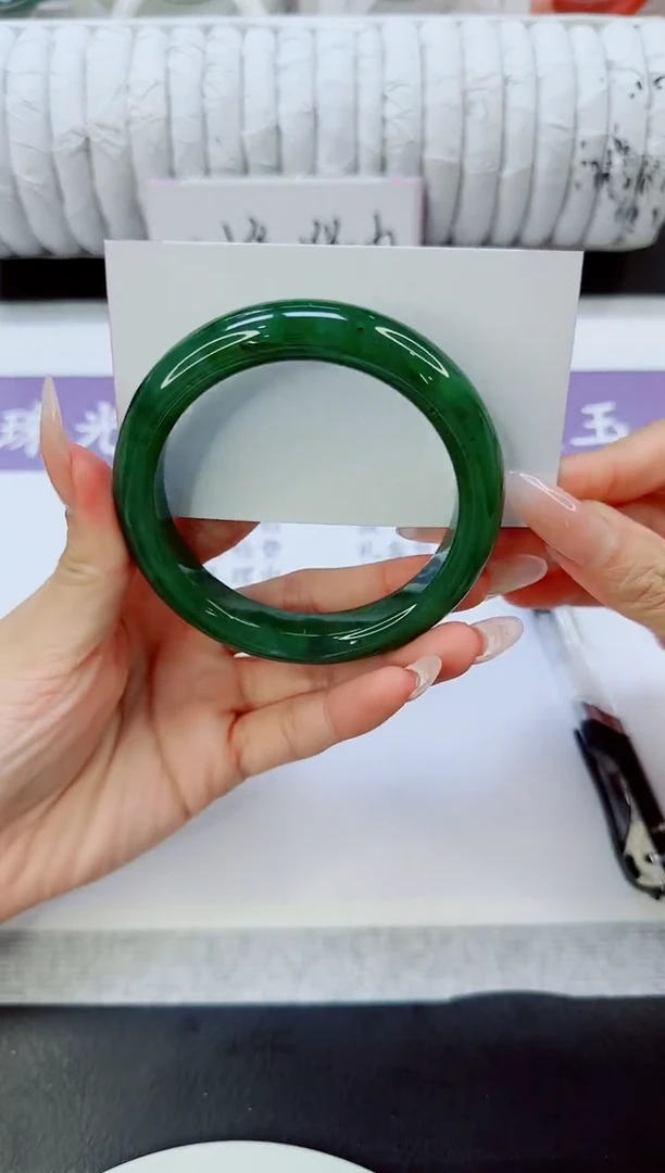 未镶嵌手镯和田玉（碧玉）72/58.8