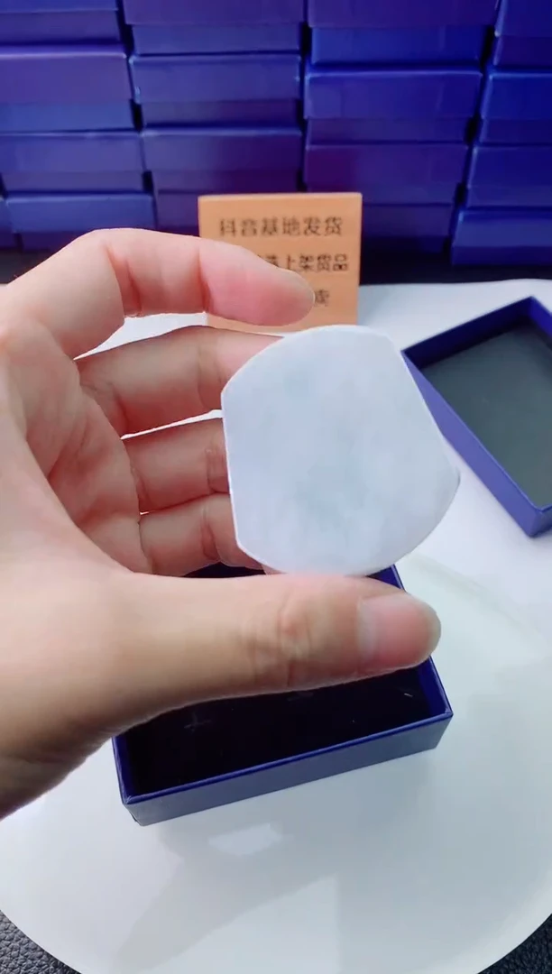 翡翠未镶嵌颈饰1111111111