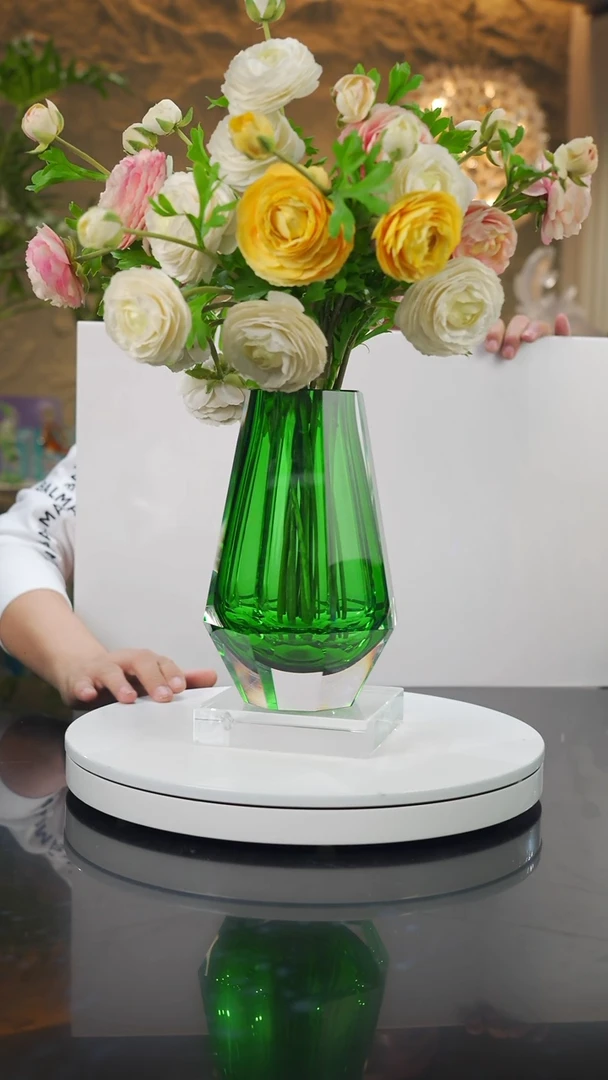 瓷片福利绿色切面花瓶