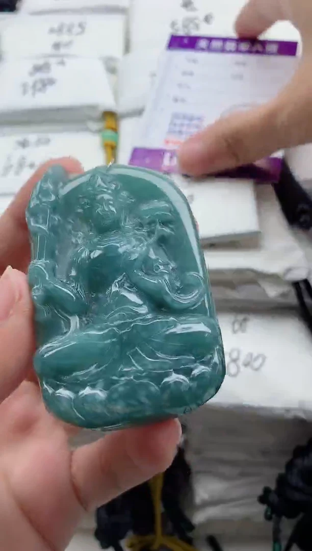 颈饰未镶嵌翡翠8