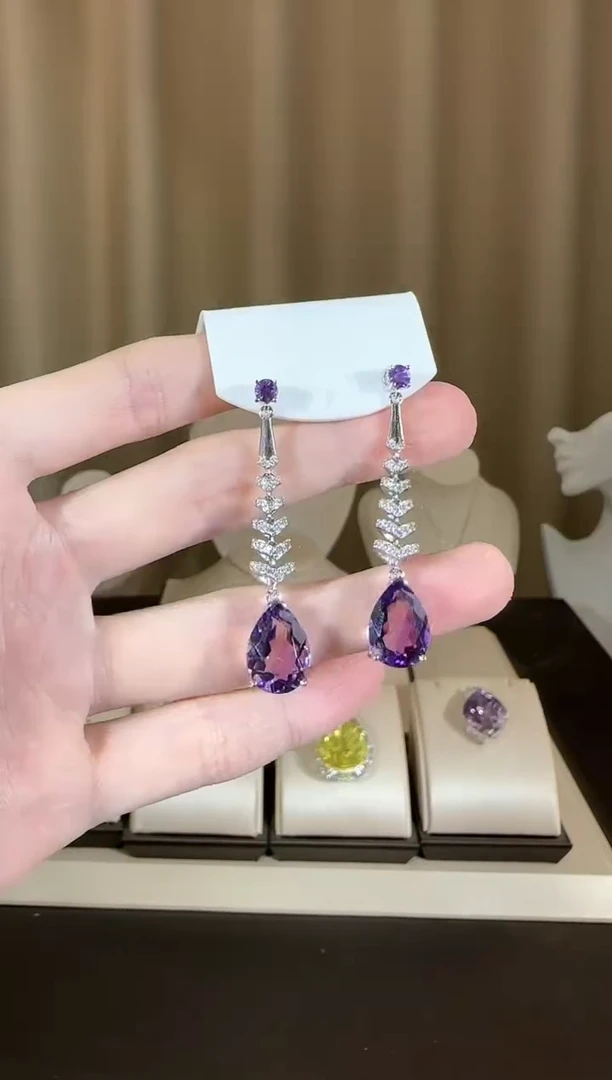 【闪购商品】紫晶耳饰银S925镶嵌10*15mm