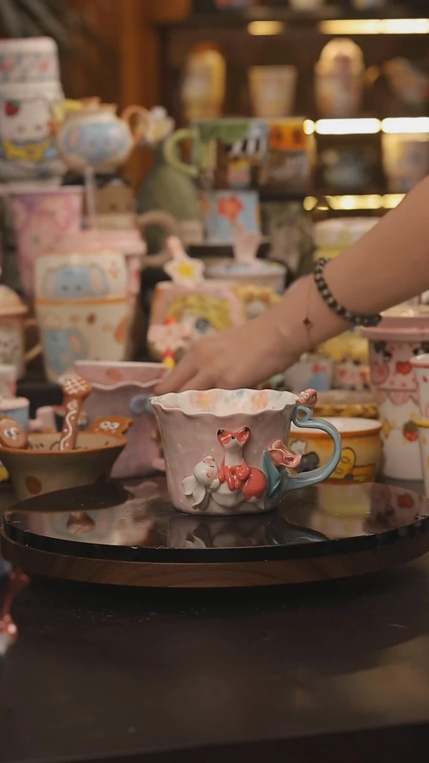 景德镇釉下彩绘设计师款式陶瓷