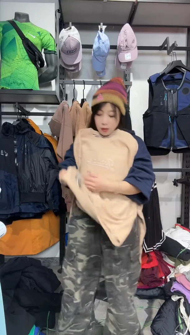 1495  编码 瑕疵款直播间过款为准 尺码   身高