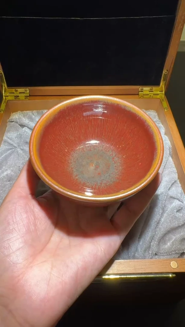 茶盏孙建兴牛血红毫42