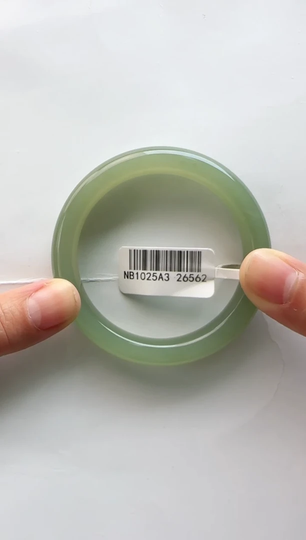 【闪购商品】和田玉手镯未镶嵌52+圈口