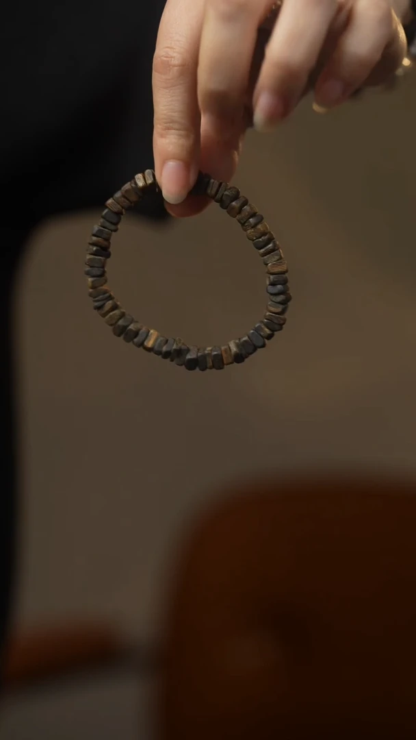 【闪购商品】沉香手串全沉水小石头单圈随型