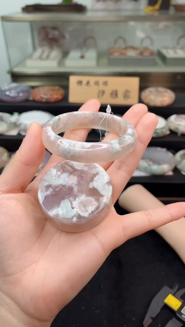 未镶嵌手镯石英质玉53圈口（赠品镯心）6887031