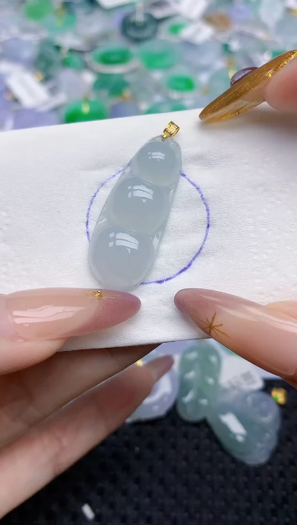 翡翠18K金镶嵌颈饰   天然翡翠A货  百元以上9米证书费自理