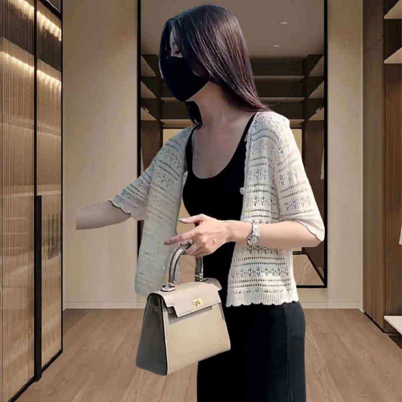 小众别致冰丝开衫短袖披肩夏季薄款2025小个子配吊带裙的小外搭潮