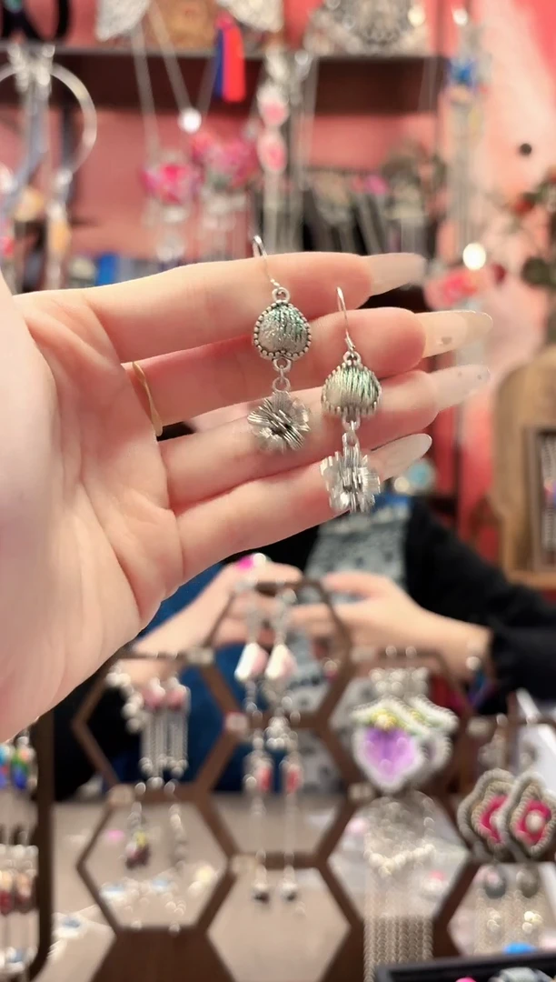 织绣云织谣民族风精美饰品  511