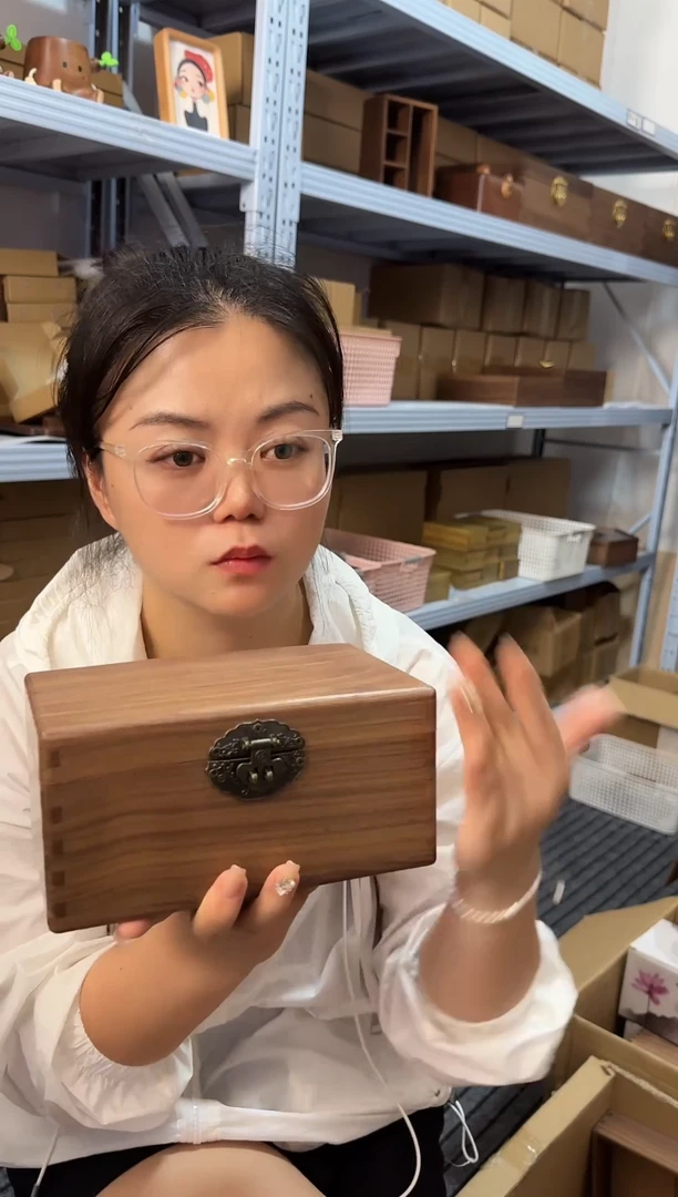 木北美黑胡桃文玩盒带内衬