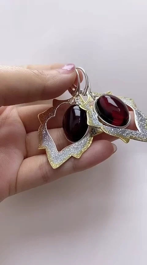 【闪购商品】琥珀裸石银S925镶嵌血珀耳坠