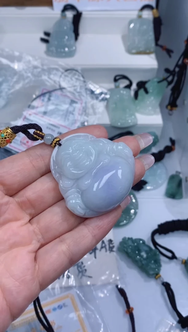 颈饰未镶嵌翡翠吊坠