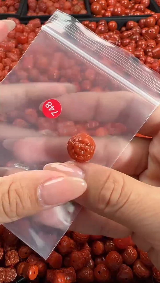 颈饰未镶嵌南红玛瑙1