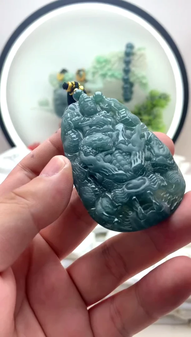 颈饰未镶嵌翡翠文殊