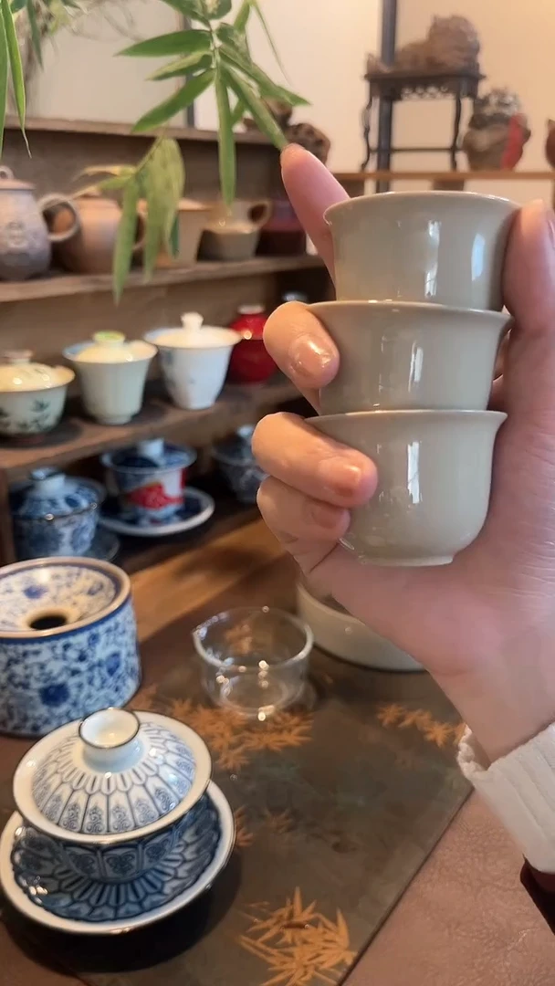 【闪购商品】其他草木灰品茗杯子3个