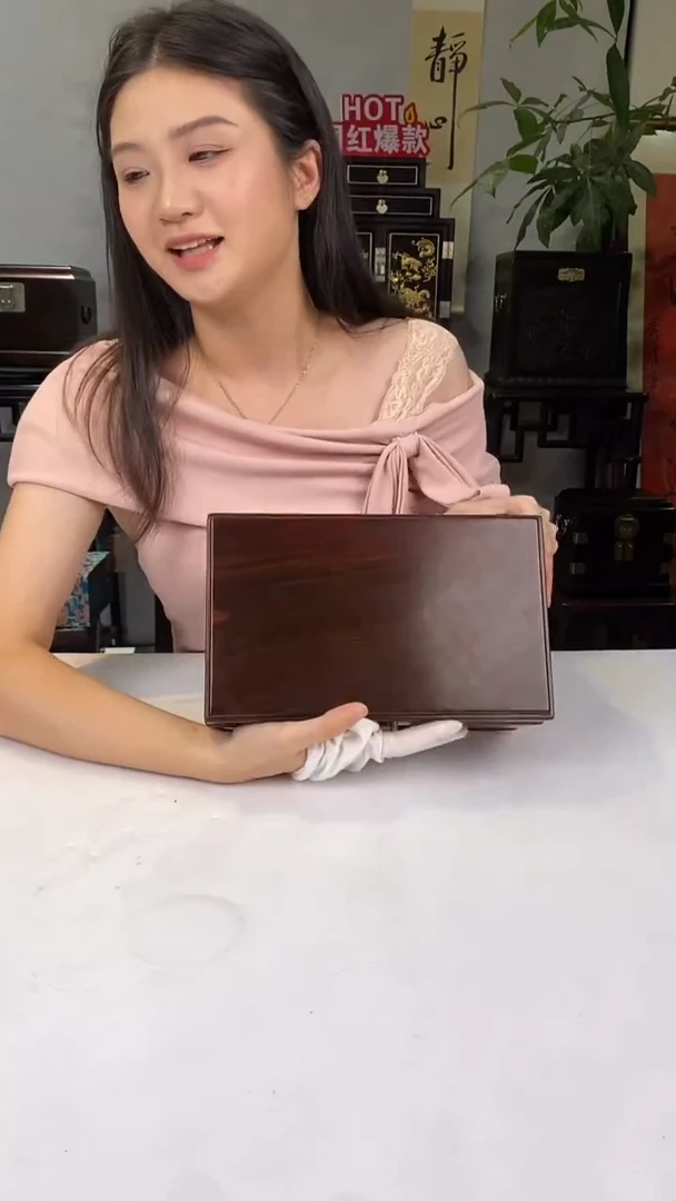 红酸枝木类端景台首饰盒
