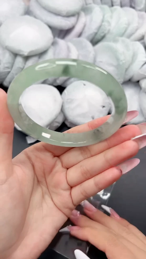 精品手镯，一物一拍J-080