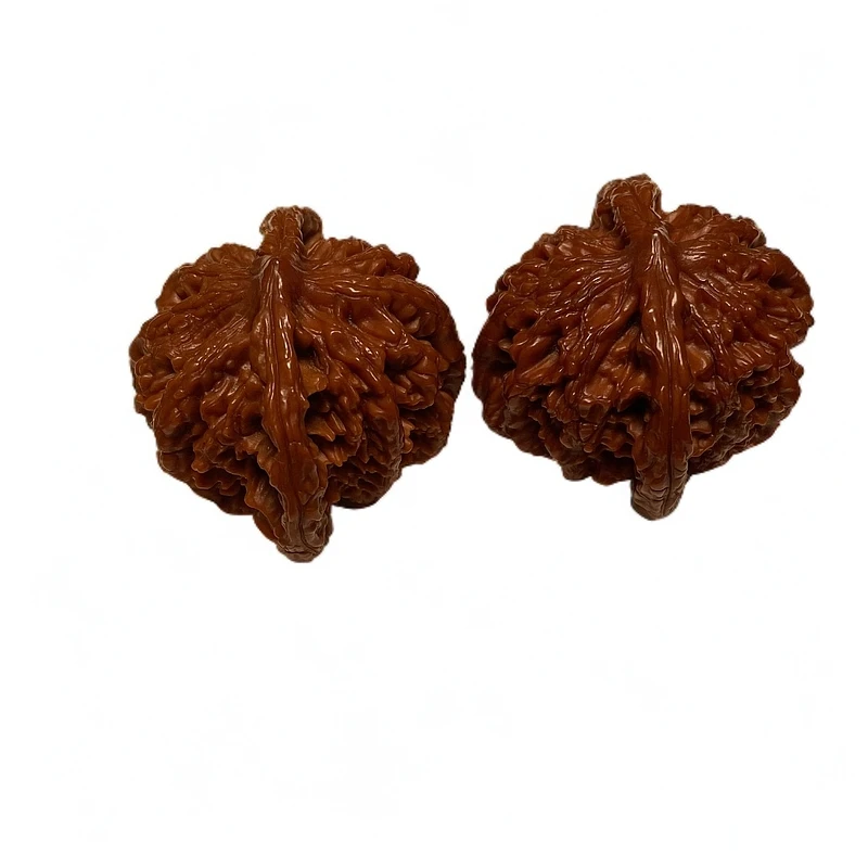 文玩核桃手盘手把件一对