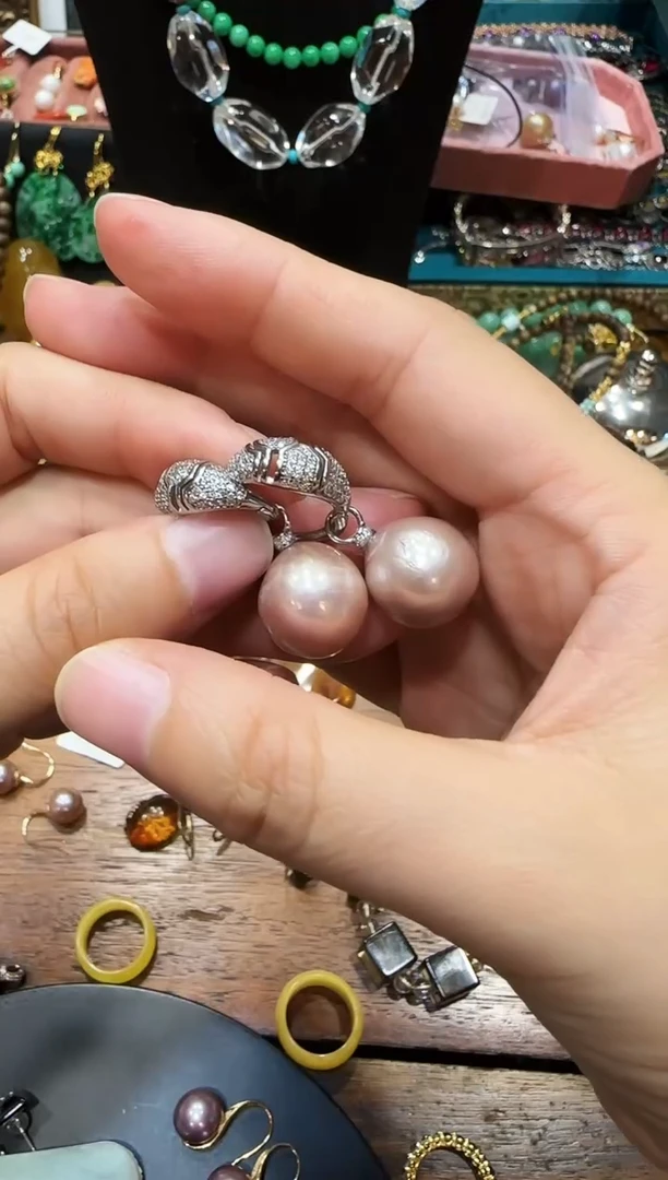 无非金属复古耳钉