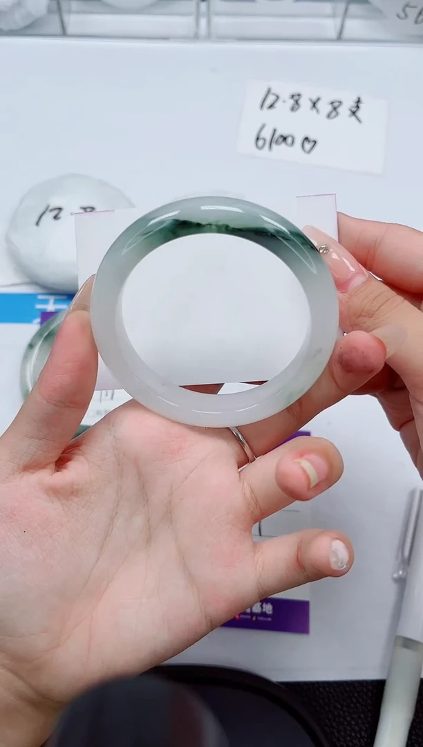 石英质玉手镯未镶嵌118-55/56