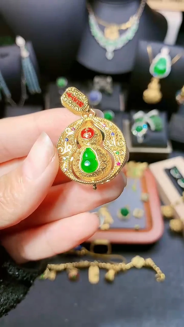 【闪购商品】翡翠吊坠(赠链)银S925镶嵌吊坠