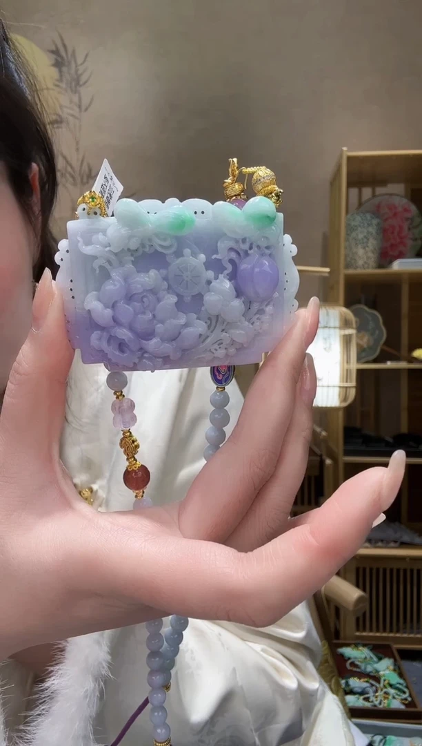 【闪购商品】翡翠颈饰未镶嵌吊坠