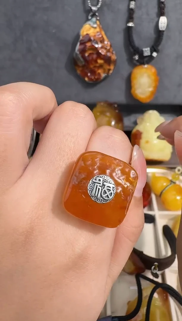 裸石琥珀未镶嵌琥珀