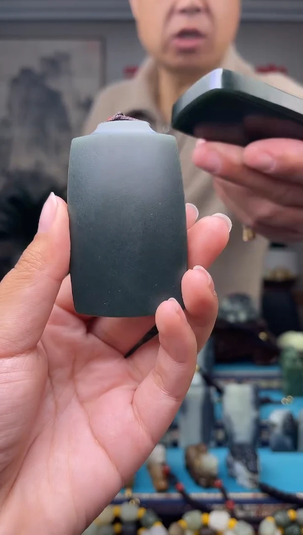 未镶嵌和田玉挂件1