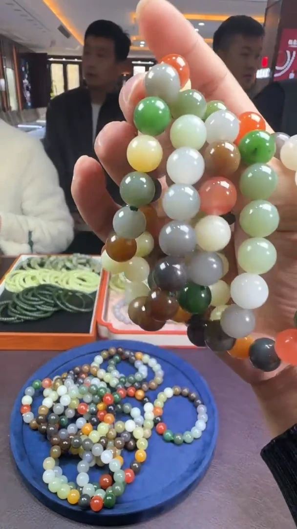 未镶嵌和田玉挂件【陆1120】27 7023 多样性发其一