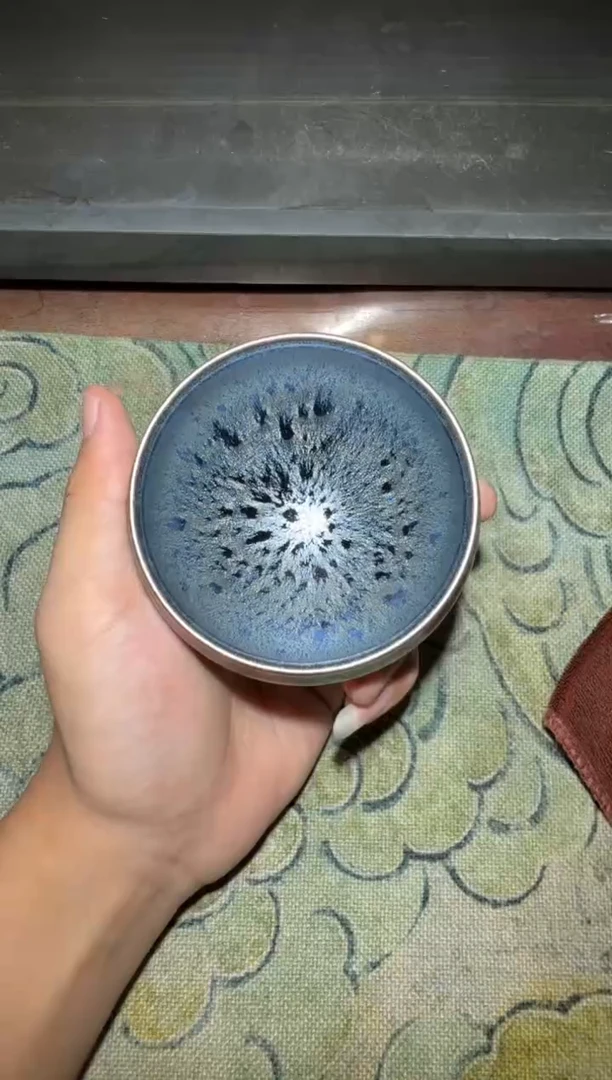 茶盏黄长发代表作雀羽36