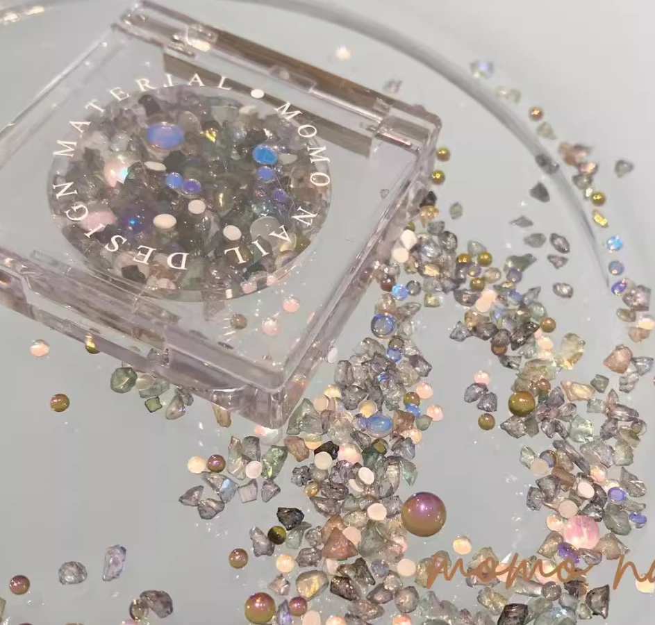 【美集仓优选】爆闪迷你可爱心星星系列幻彩美甲亮片指甲饰品