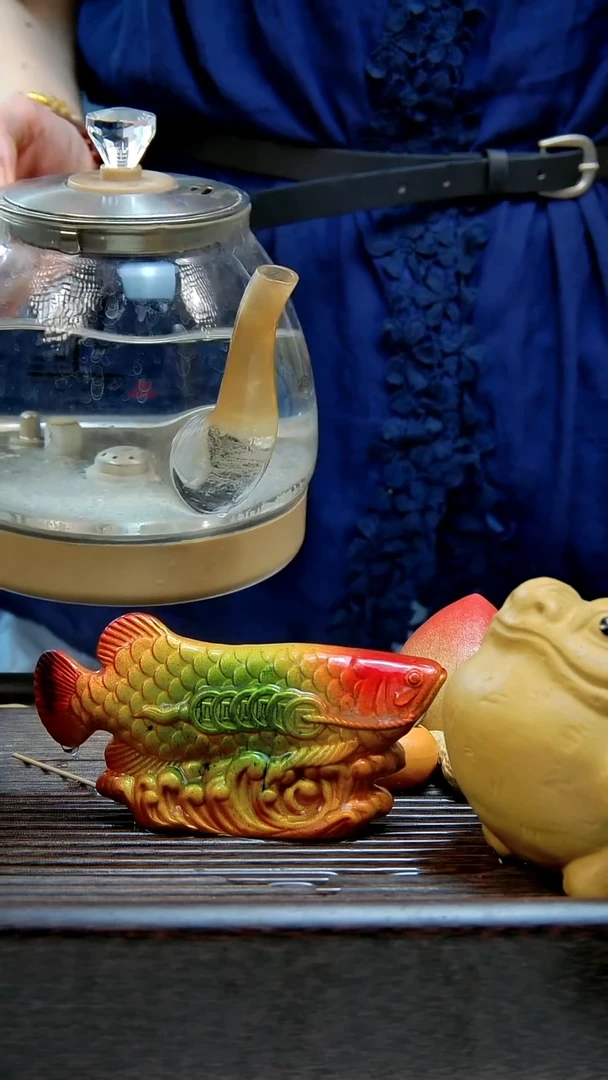 宜兴紫砂手工金龙鱼