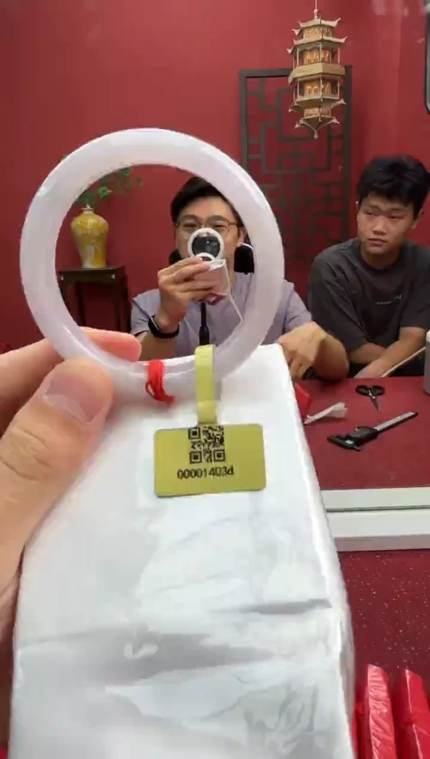 未镶嵌手镯翡翠翡翠手镯2