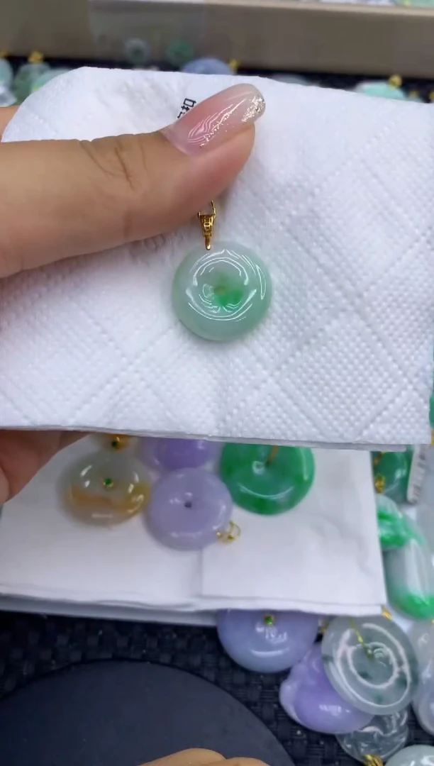 颈饰未镶嵌翡翠天然缅甸A货翡翠