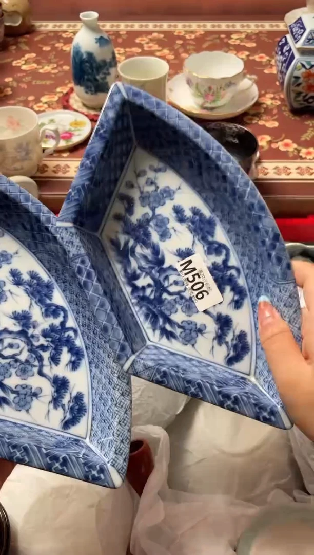 瓷片攻****子瓷器瓷器M506