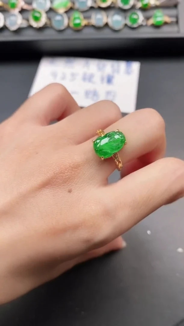 银S925镶嵌戒指翡翠1