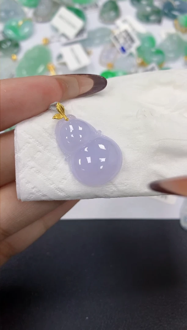 颈饰18K金镶嵌翡翠a货假一赔三支持复检百元上9元证书费自理