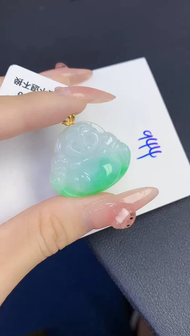 颈饰18K金镶嵌翡翠缅甸天然翡翠A货