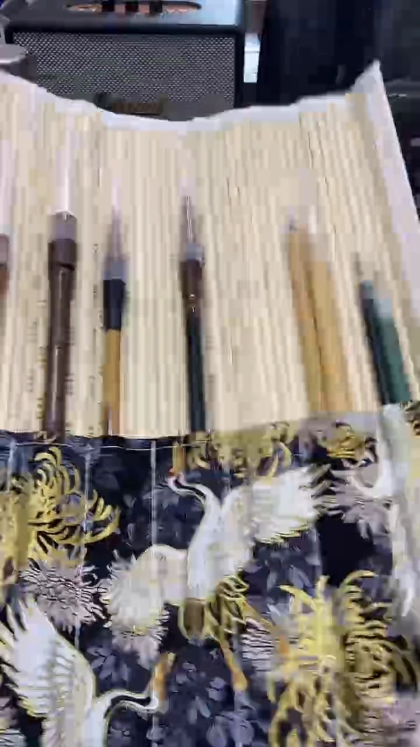 瓷片闪购商品 如图所示