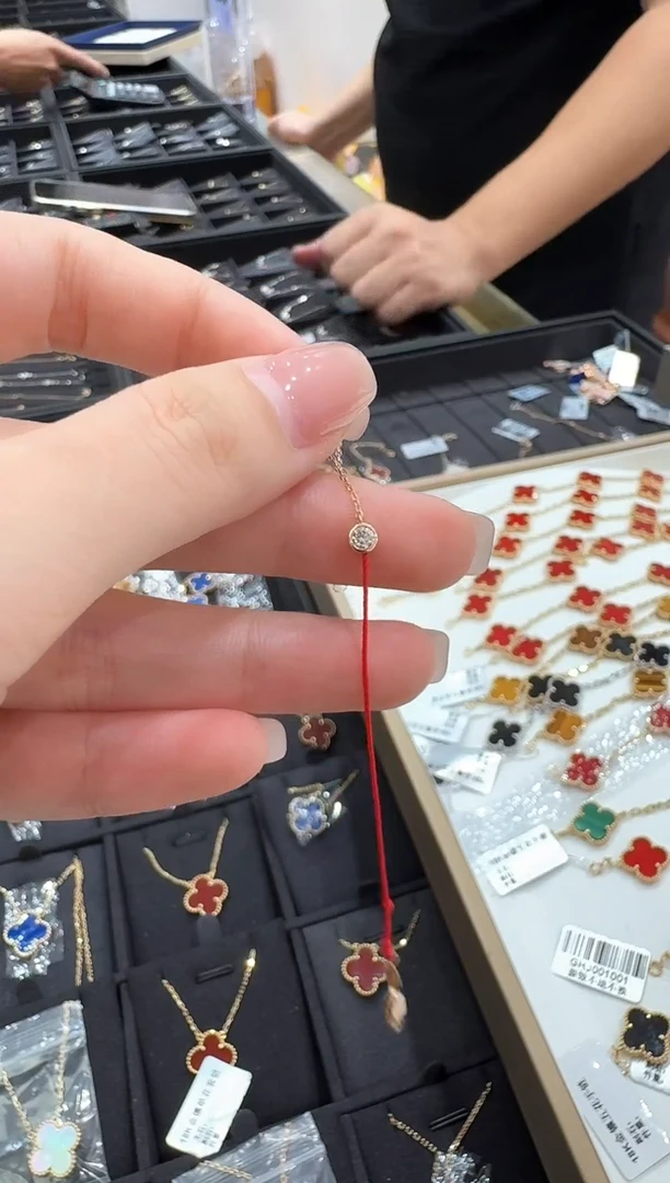 手链18K金镶嵌钻石泡泡红绳BG