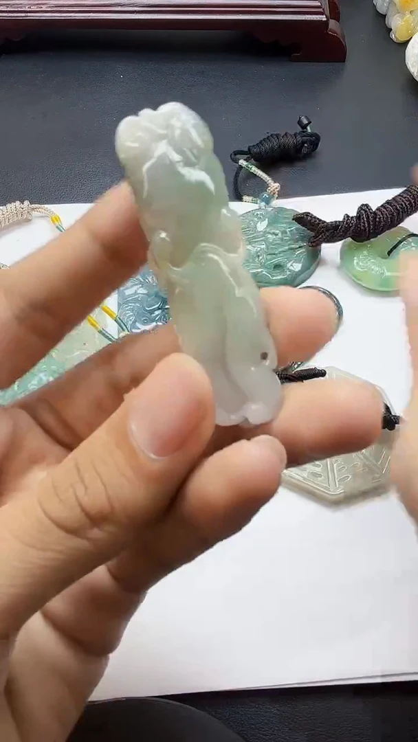 吊坠(不含链)未镶嵌翡翠1