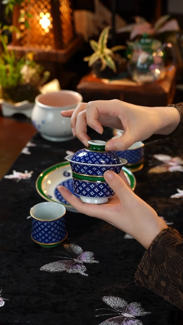铜钱盖碗