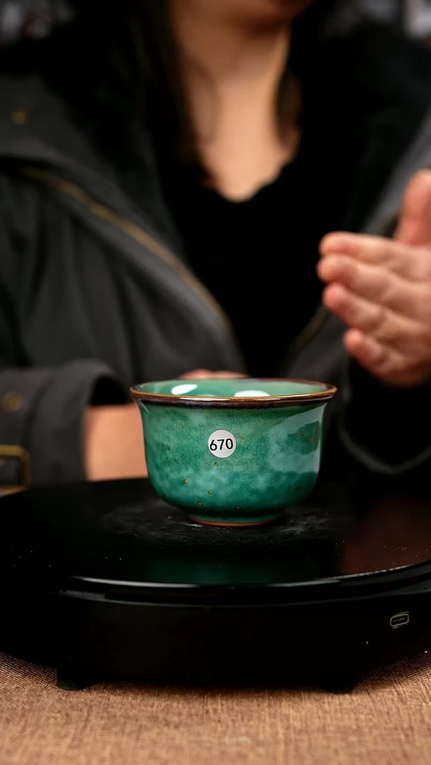 【闪购商品】670#一级品原矿钧瓷炉钧釉压手杯